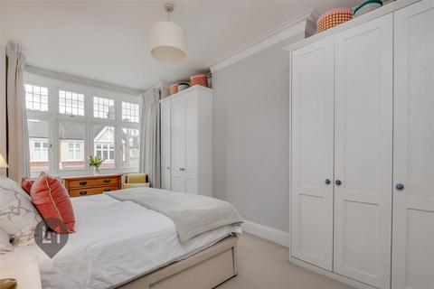 4 bedroom house for sale - Hambledon Road, London