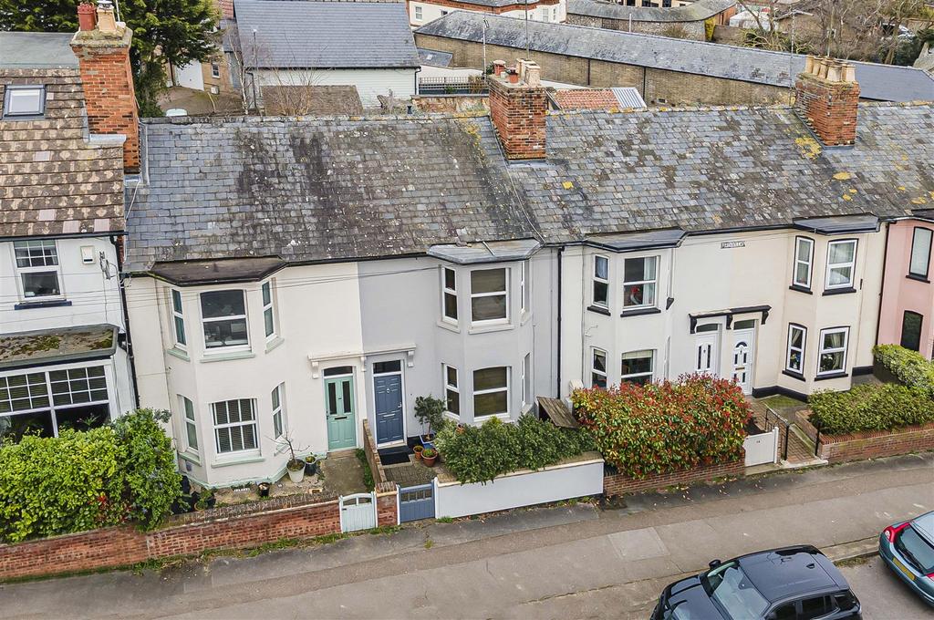 Mill Hill, Newmarket CB8 3 bed terraced house for sale £325,000