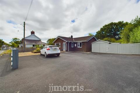 2 bedroom detached bungalow for sale, Cwm Cou, Newcastle Emlyn