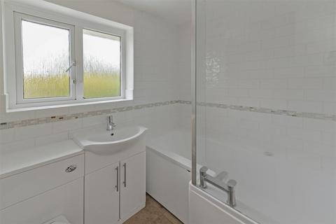 2 bedroom semi-detached house for sale, Cleavesland, Laddingford, Maidstone