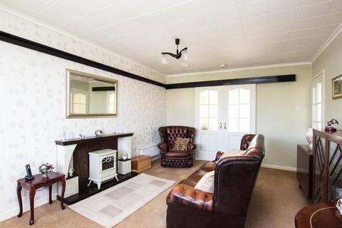 2 bedroom semi-detached bungalow for sale - St. Aidans Avenue, Darwen