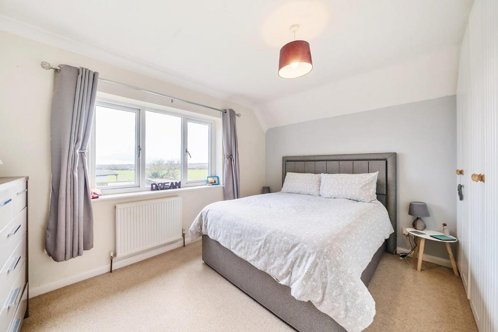 MASTER BEDROOM.jpg