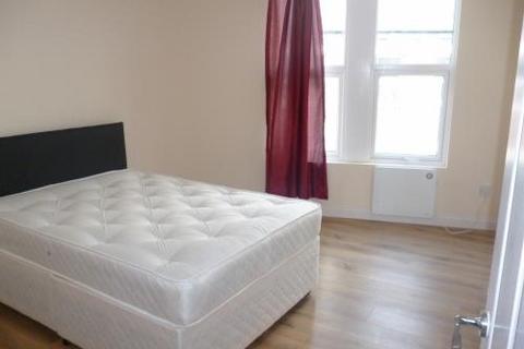 2 bedroom apartment to rent, The Royal Oak Apartments, Kirkgate, Leeds