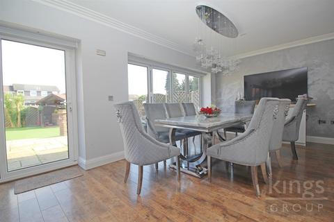 6 bedroom detached house for sale, Ware Road, Hoddesdon