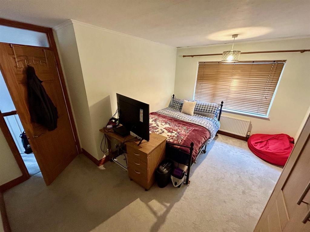 BED3.jpg
