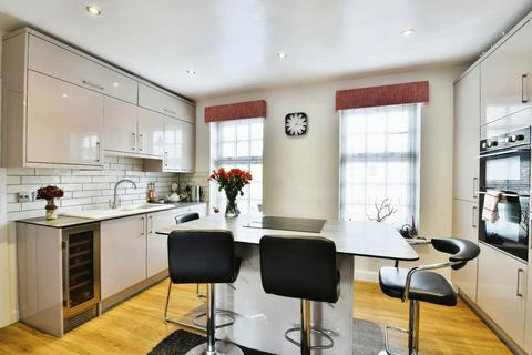 63 Bishopfields Drive, York, YO26 4WY