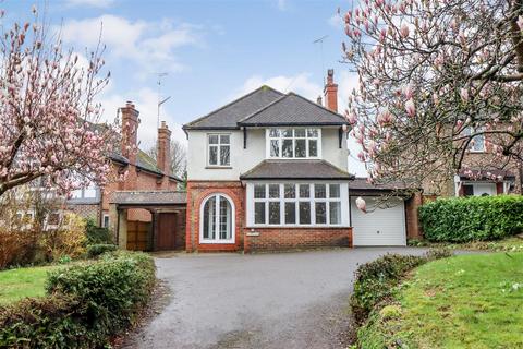 11 Worthing Road, Horsham, RH12 1TA