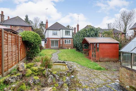 11 Worthing Road, Horsham, RH12 1TA