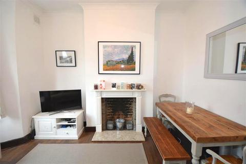 2 bedroom apartment for sale, Hermon Hill, Wanstead