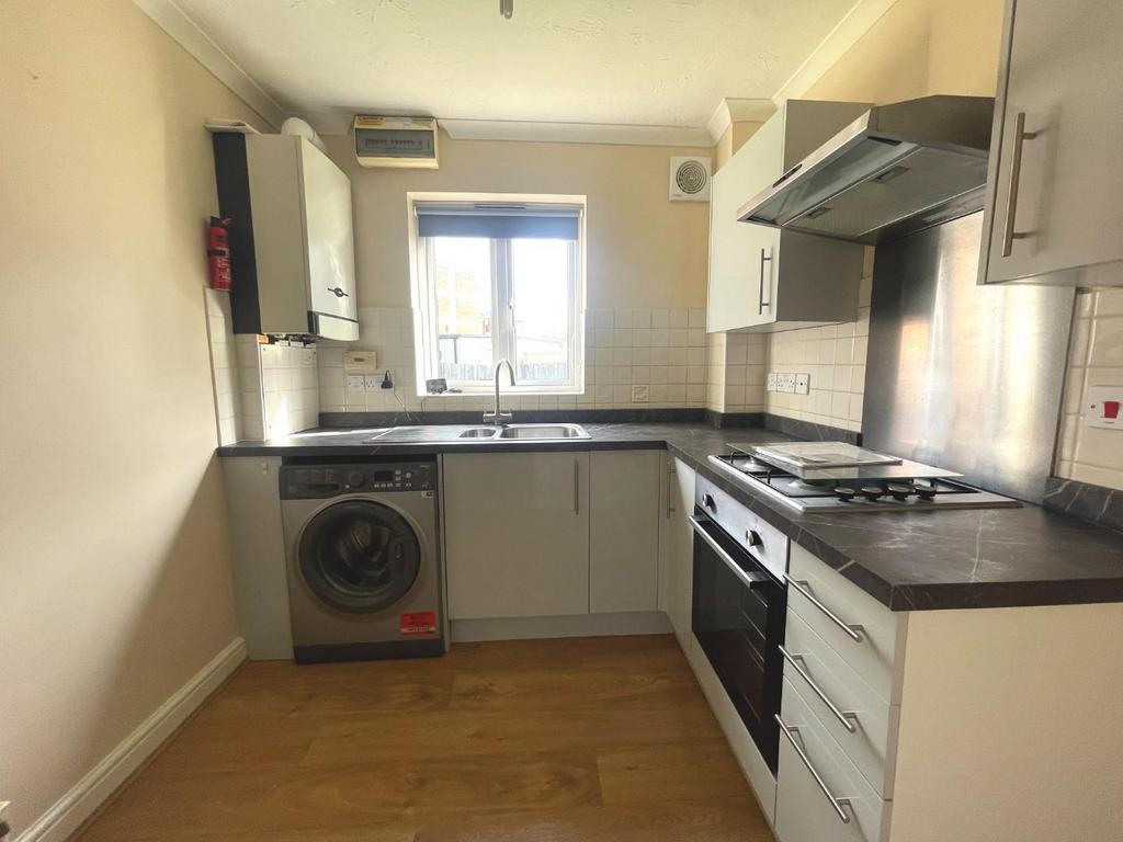 Kitchen 1.JPG