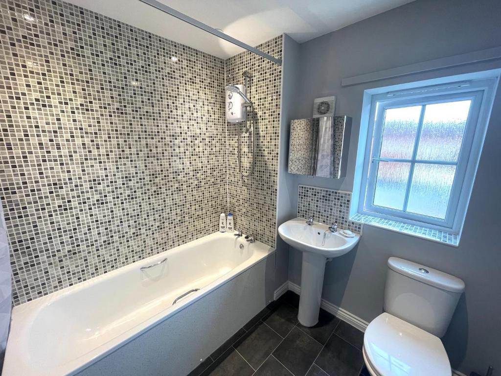 Bathroom.JPG