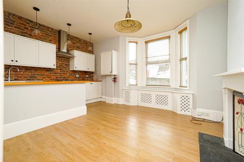 1 bedroom flat for sale, Cornfield Terrace, St. Leonards-On-Sea