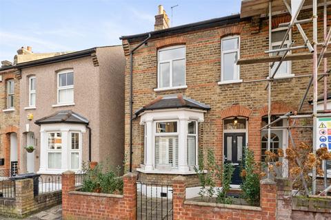 35 Halstead Road, London, E11 2AY