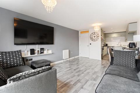 2 bedroom flat for sale - Adler Court, Earlham Grove, Forest Gate