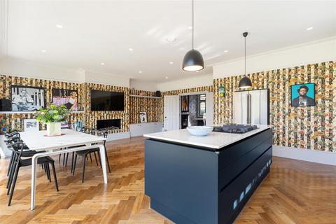 10 Draycot Road, London, E11 2NU