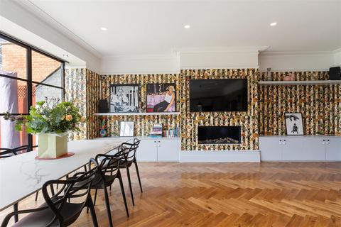 10 Draycot Road, London, E11 2NU