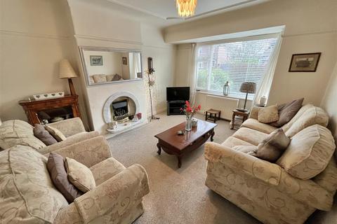 12 Barlow Road, Wilmslow, SK9 4BE