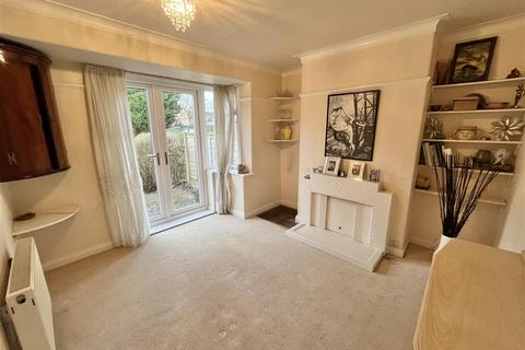 12 Barlow Road, Wilmslow, SK9 4BE