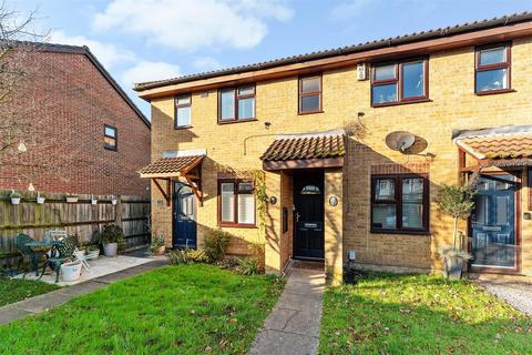 3 Falcon Way, London, E11 1SX
