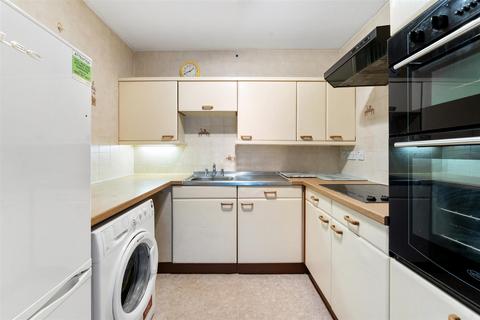 1 bedroom apartment for sale, Cambridge Road, Wanstead