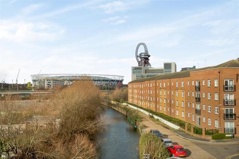 Flat 4, 1 Blaker Road, London, E15 2PY