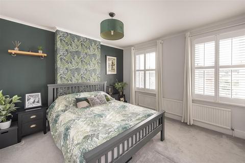 4 bedroom semi-detached house for sale - Batford Road, Harpenden