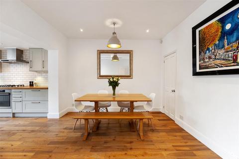 3 bedroom end of terrace house for sale, Princes Road, Buckhurst Hill