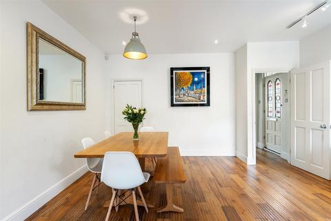 3 bedroom end of terrace house for sale, Princes Road, Buckhurst Hill