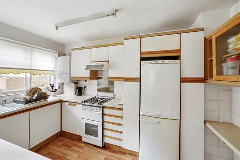 2 bedroom flat for sale, New Wanstead, Wanstead