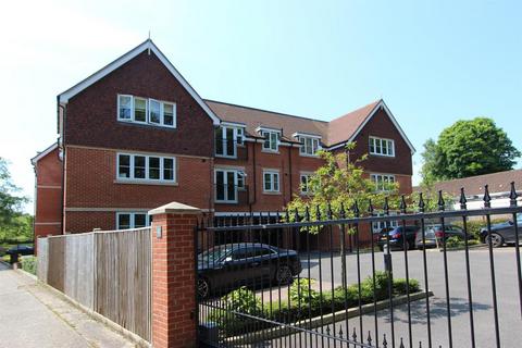 2 bedroom apartment for sale, Waterhouse Lane, Kingswood