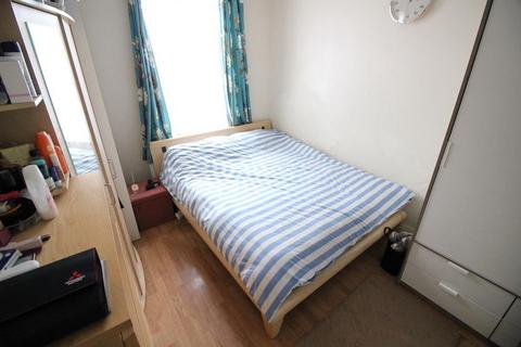 2 bedroom flat for sale - New Broadway, Uxbridge Road, Uxbridge