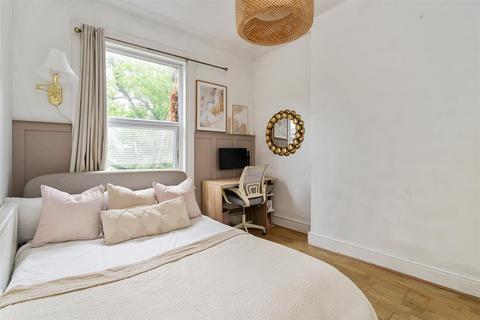 2 bedroom apartment for sale - Whipps Cross Road, Leytonstone