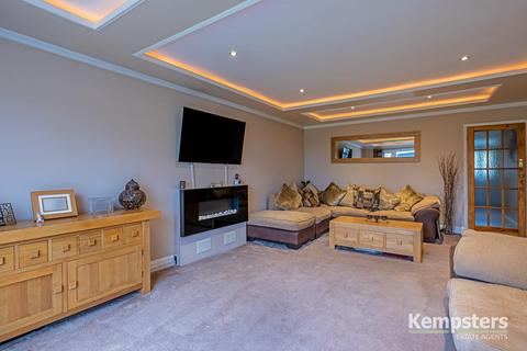 44 Blackshots Lane, Grays, RM16 2JU