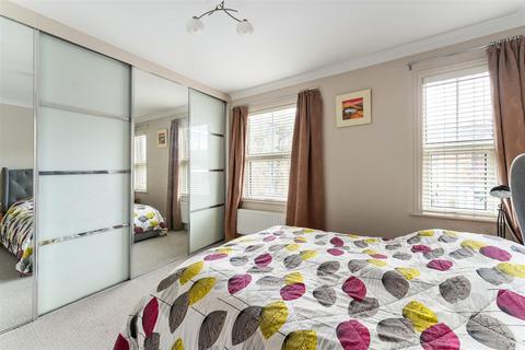 21 Halstead Road, Wanstead, London, E11 2AY