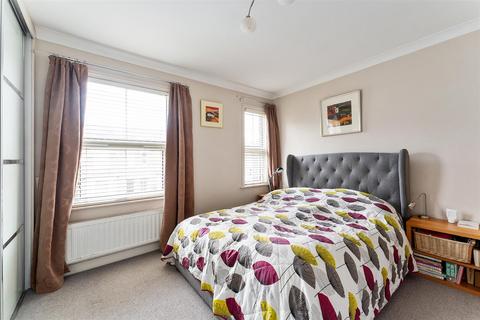 21 Halstead Road, Wanstead, London, E11 2AY