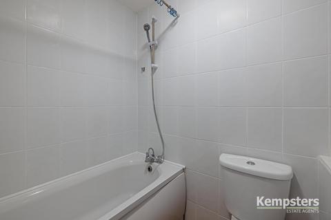138c Southend Road, Stanford-le-hope, SS17 7AL