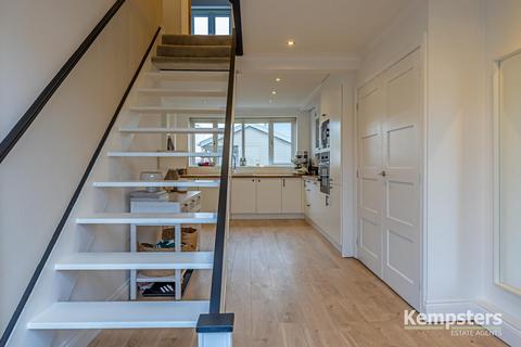 35 Adelaide Road, Tilbury, RM18 7BD
