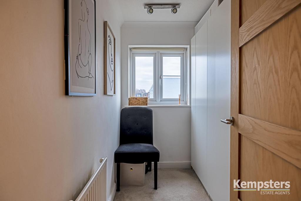 Bedroom 4.jpg