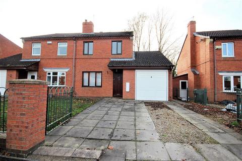 3 bedroom semi-detached house to rent, Swallowfields, Coulby Newham, Middlesbrough