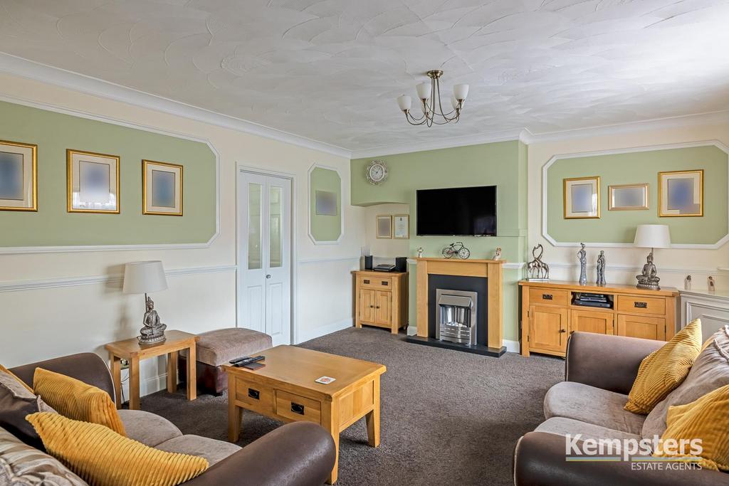 Feenan Highway, Tilbury 3 bed end of terrace house for sale £370,000