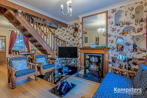 2 bedroom terraced house for sale, Bedford Road, Grays