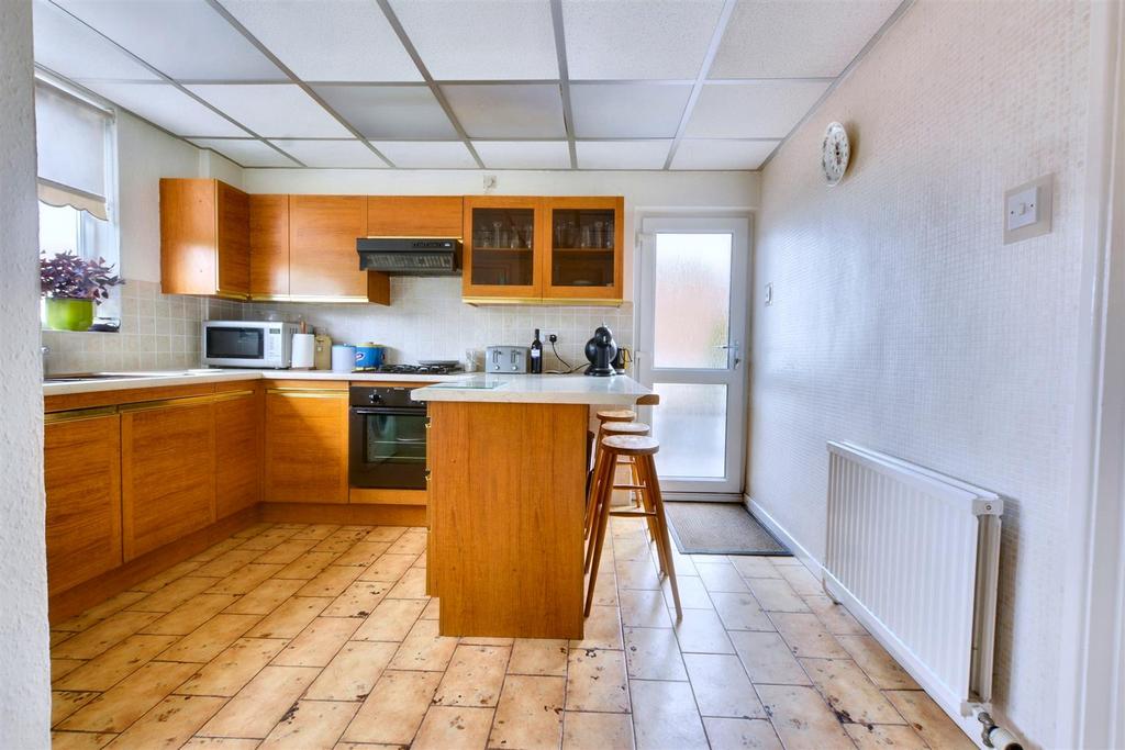 Kitchen 5.jpeg