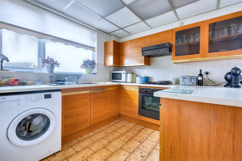 Kitchen 3.jpeg