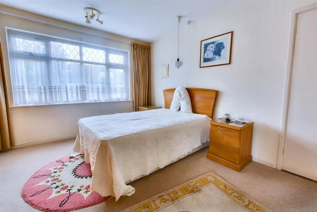 Bedroom 1 2.jpeg