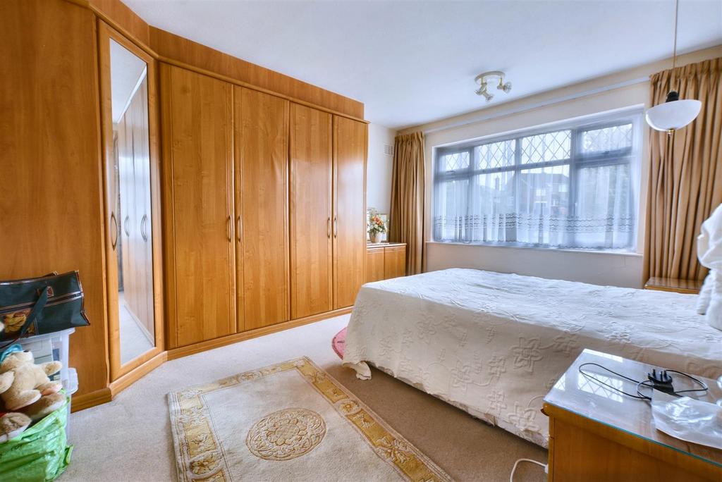 Bedroom 1 1.jpeg