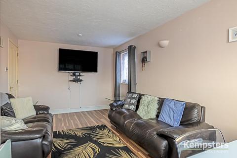 53 Brimfield Road, Purfleet, RM19 1RQ