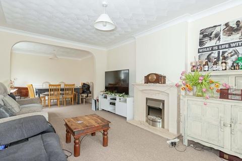 15 Carnforth Road, Sompting, Lancing, BN15 9TQ
