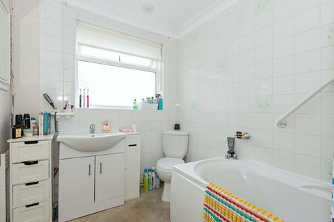 15 Carnforth Road, Sompting, Lancing, BN15 9TQ