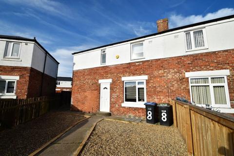 4 bedroom property to rent, Hilda Close, Gilesgate - DH1