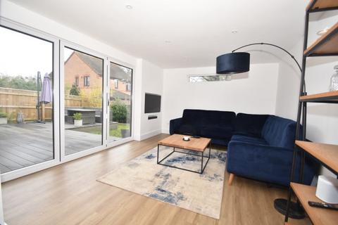 17 Miller Way, Exminster, Exeter, EX6 8TH